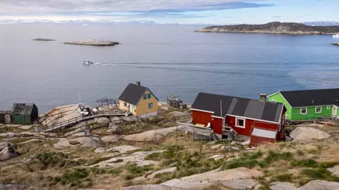 غرينلاند و”غزة جديدة”.. كيف حوّل ترامب السياسة الخارجية إلى ساحة صفقات؟