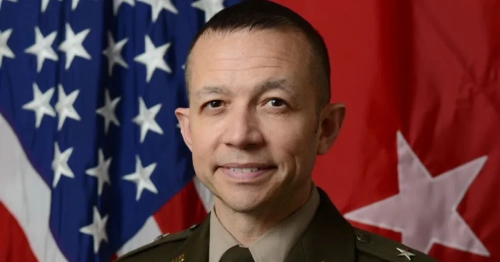 من هو جاسبر جيفيرز قائد قوة الاستقرار الدولية في غزة