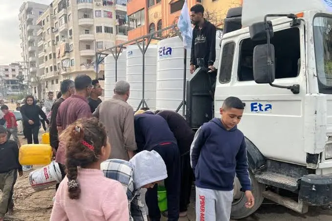 بلدية غزة: أزمة المياه تتفاقم والقطاع الصحي يواجه كارثة بيئية