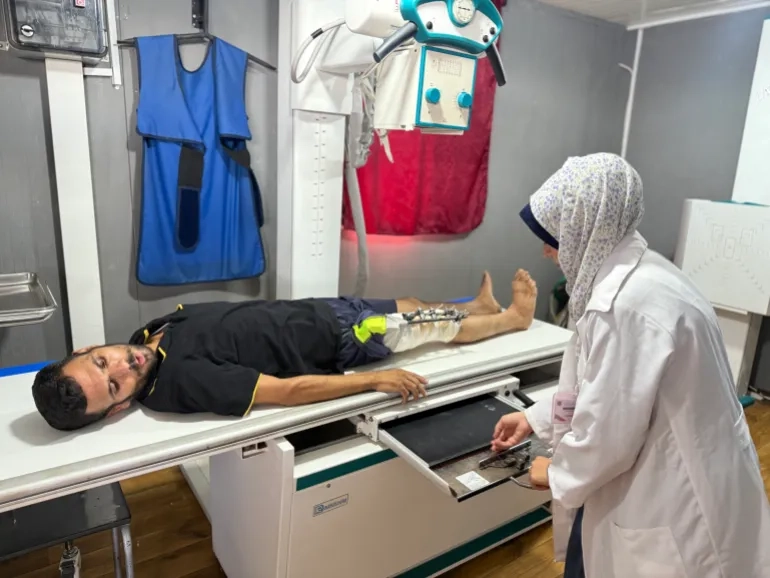 أزمة حادة في مستشفى الكويت الميداني مع استمرار توقف الجراحات للأسبوع الثالث