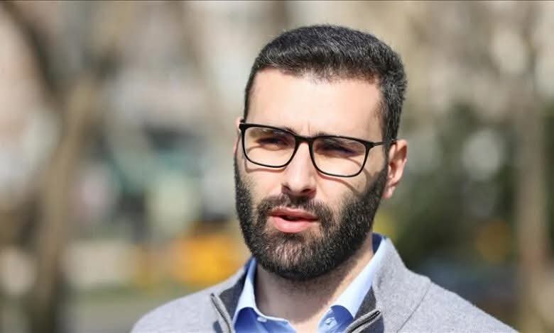 المواقع المشبوهة مستمرة في ترويج الأكاذيب بحق الصحفي الفلسطيني معتز العزايزة